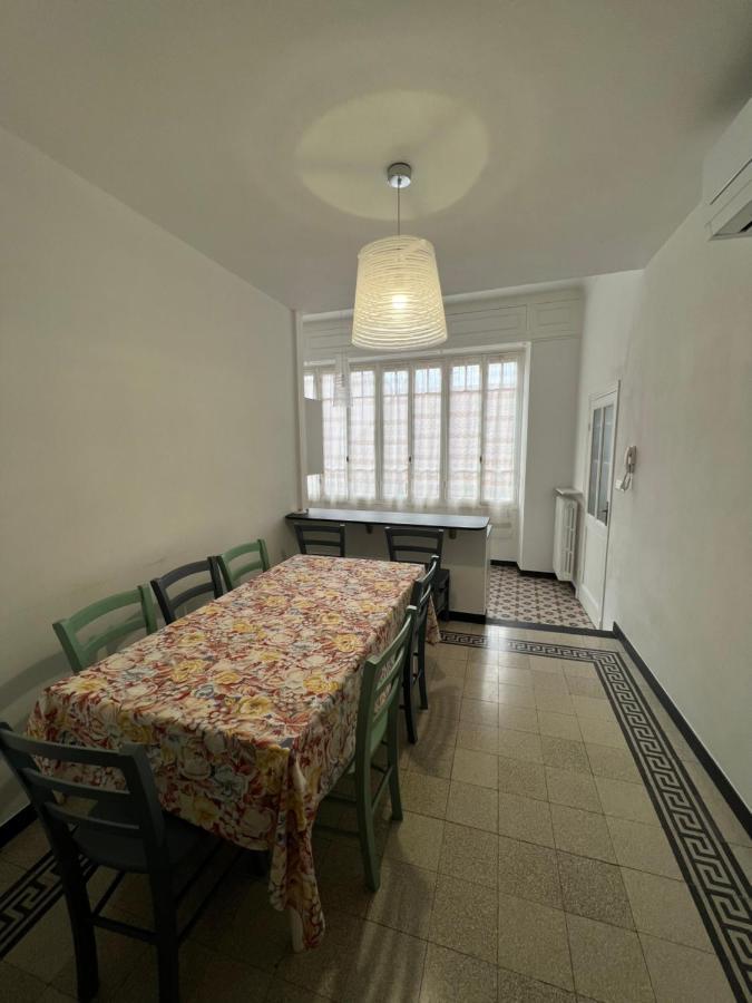 Casa Del Poeta Lägenhet Riva Ligure Exteriör bild