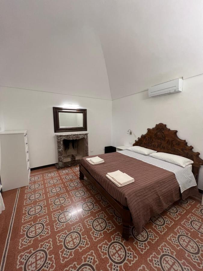 Casa Del Poeta Lägenhet Riva Ligure Exteriör bild