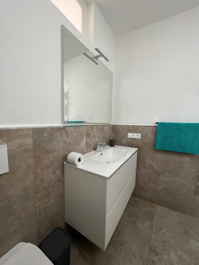 Casa Del Poeta Lägenhet Riva Ligure Exteriör bild